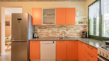 House | Private kitchen