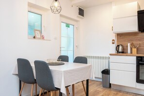 Apartment (A1) | Dining - Apartment Sani (Supetar)