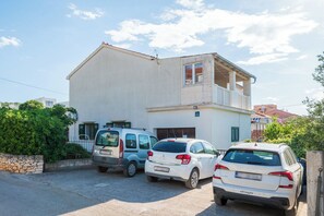 Building design - Apartment Sani (Supetar)