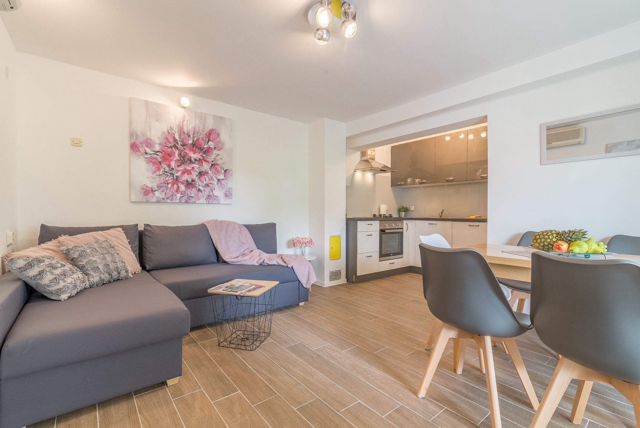 Huoneisto (A1) | Olohuone