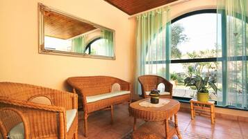 House | Living room