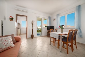 Apartment (A2) | Living room - Apartments Josip (Vodice)