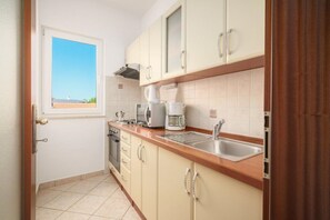 Private kitchen - Apartments Josip (Vodice)