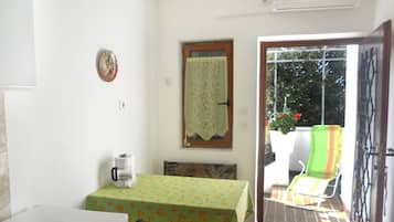 Apartment (A1) | Speisen