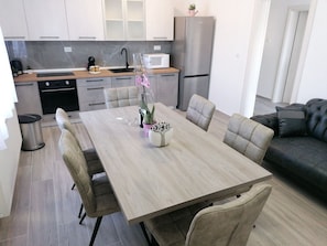Apartment (A1) | Private kitchen - Apartment Lilac (Trogir)