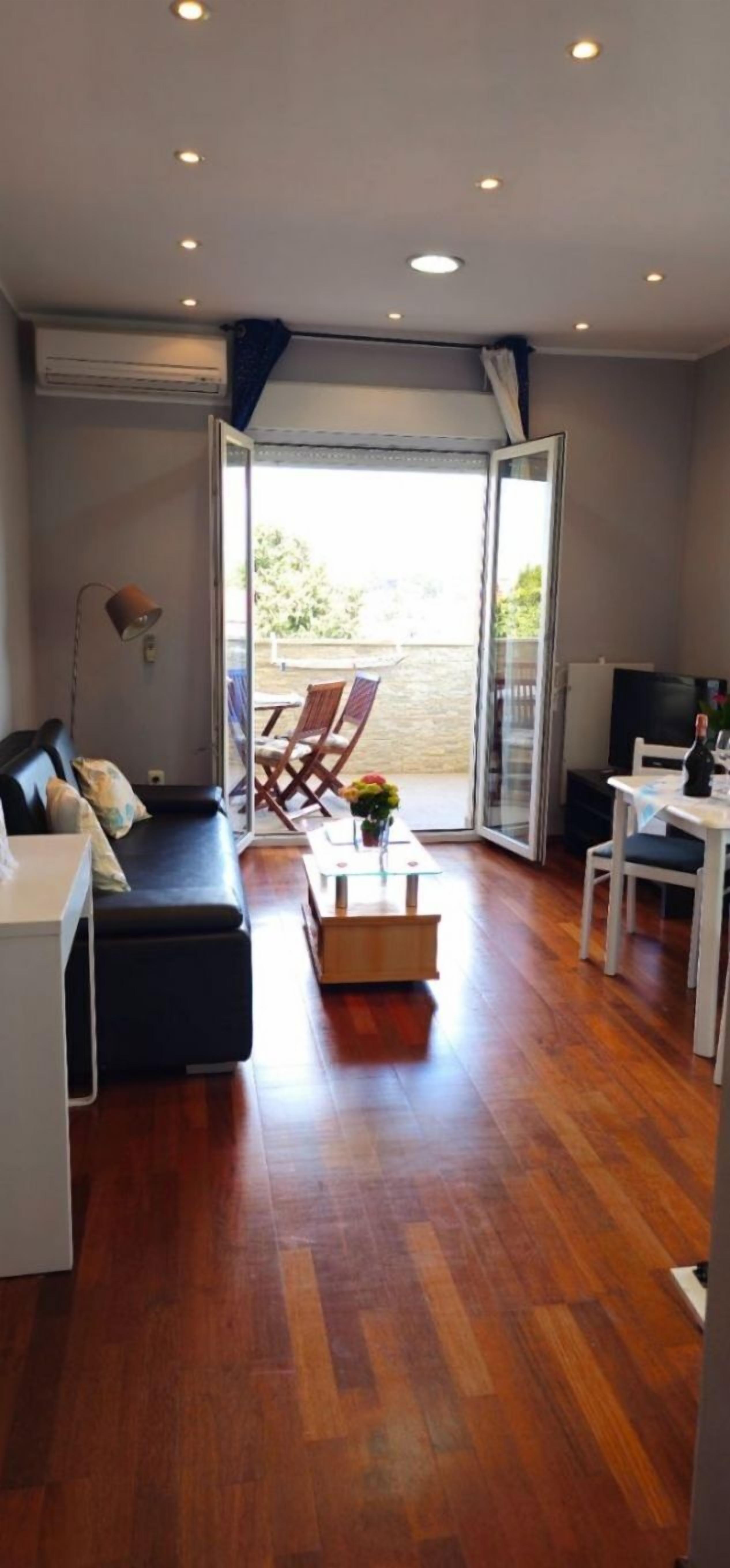 Apartment (A2) | Living room