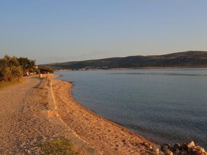Beach nearby - Apartments Dream (Starigrad)