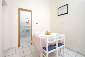 Studio (A2) | Dining - Apartments Josi (Jelsa)