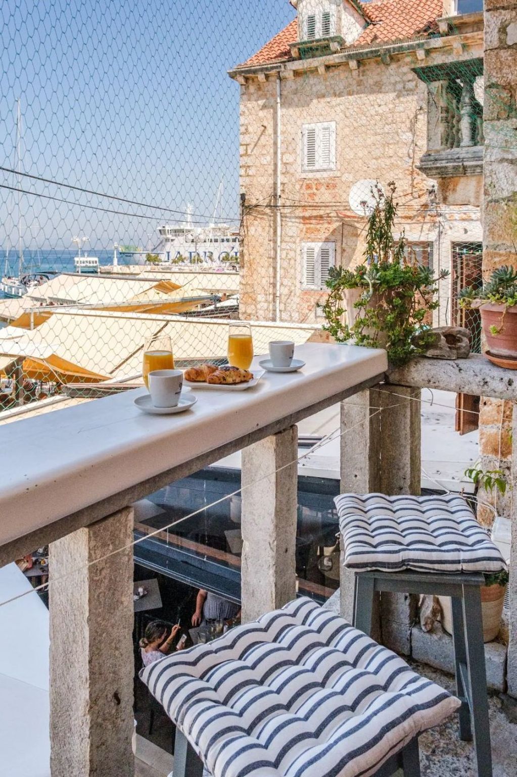 Studio (A1) | Näkymä vedelle