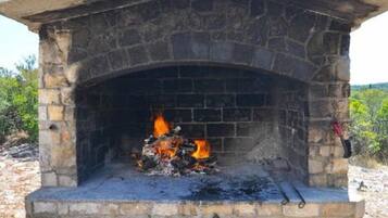 BBQ/picnic area