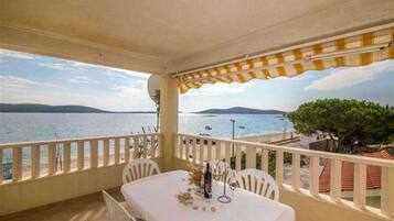 Apartment (A1) | Terrace/patio