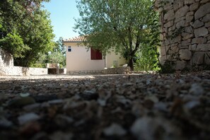 Free self-parking - Apartment Ina (Solta)