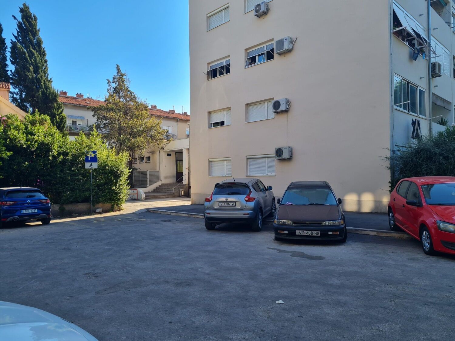 Free self-parking