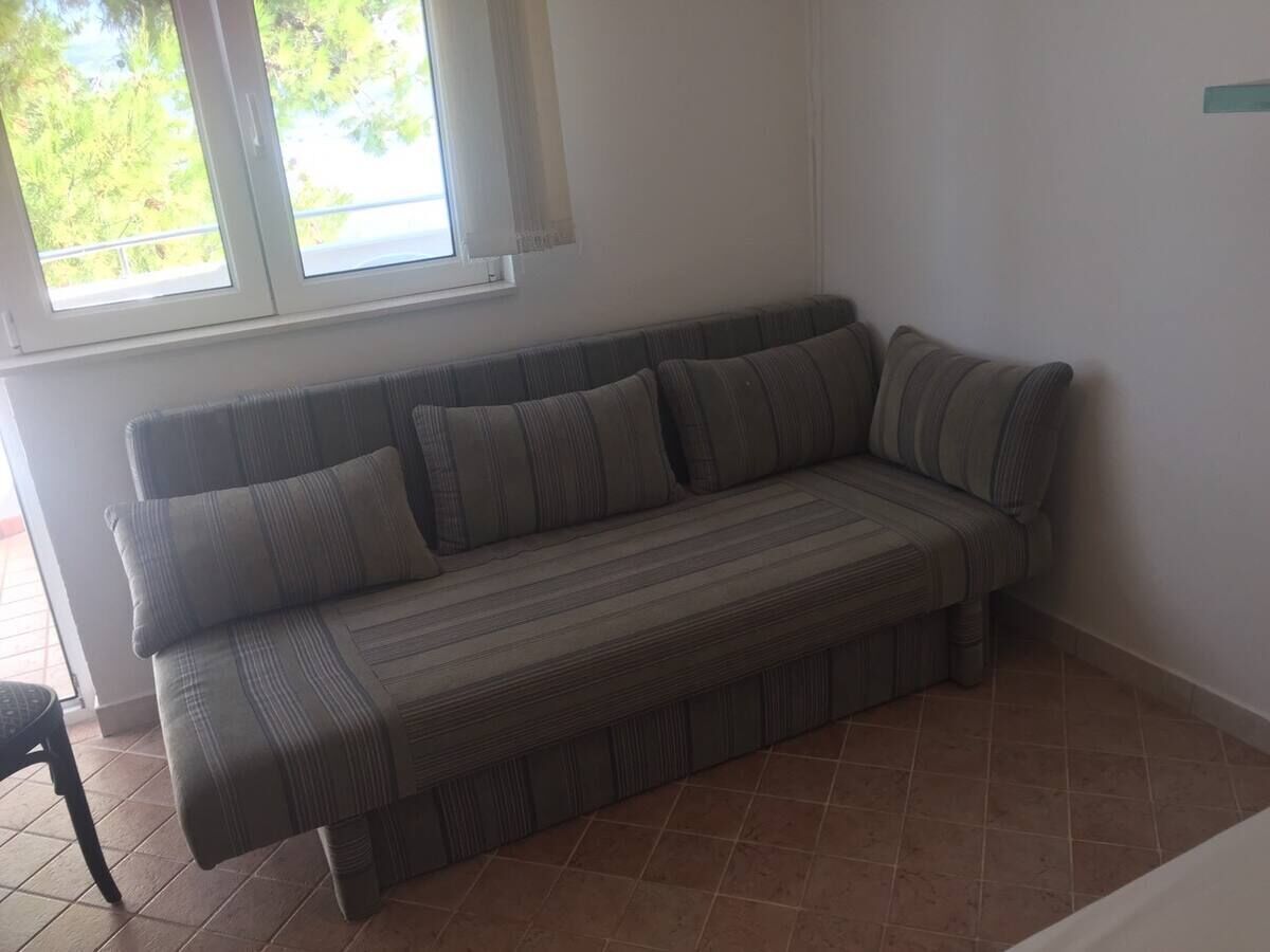 Appartement (A3) | Cuisine privée | Réfrigérateur, surface de cuisson, vaisselle et ustensiles