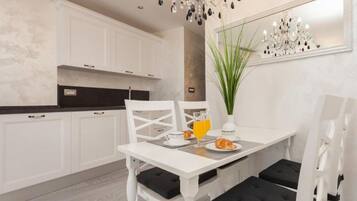 Apartment (A1) | Private kitchen | Fridge, stovetop, espresso maker, electric kettle