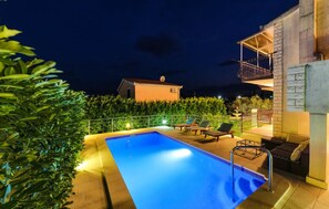 Outdoor pool - House Rafaeli (Marina)