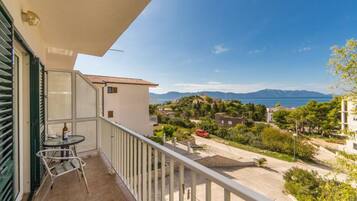 Studio (A4) | Terrace/patio