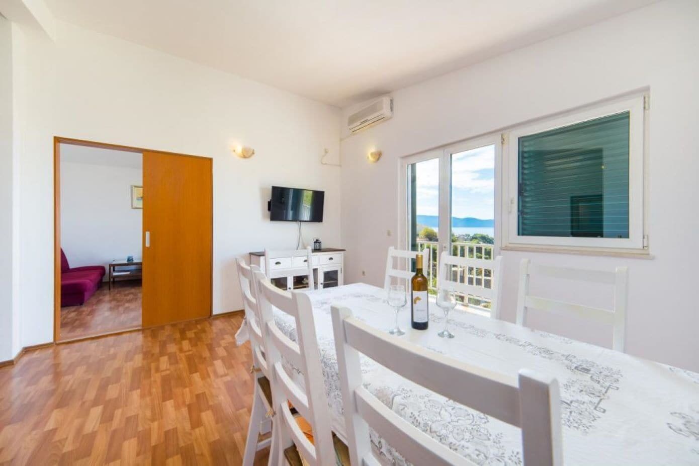 Apartment (A8) | Speisen
