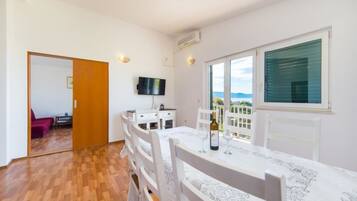 Apartment (A8) | Speisen