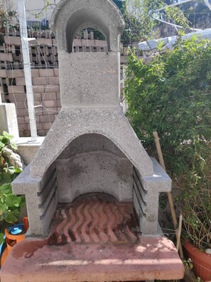 BBQ/picnic area - Apartment Tona (Tisno)