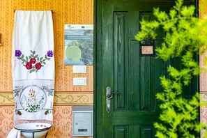 Interior detail - House Mikin Dol (Draz)