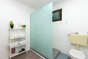 Apartment (A5) | Bathroom | Shower - Apartments Zorica (Omis)