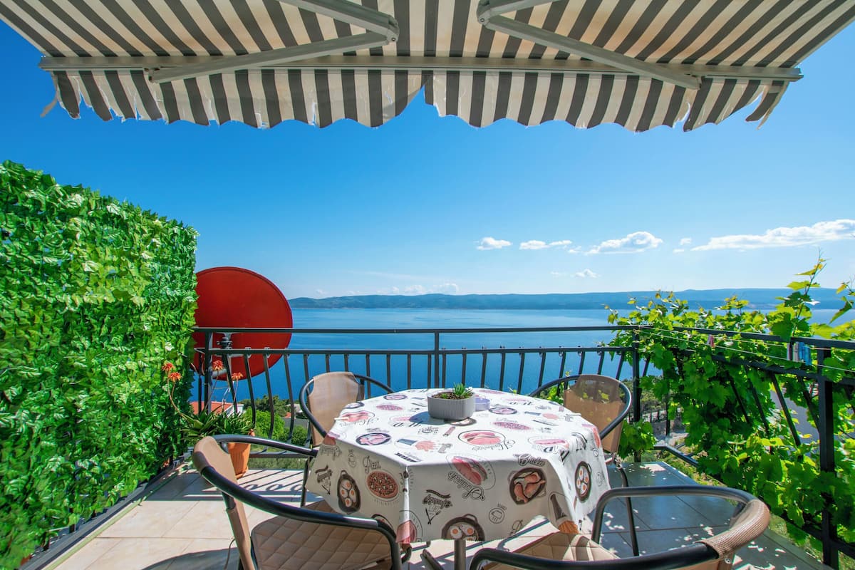 Studio (A3) | Water view