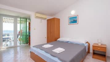 Studio (A4) | Interior