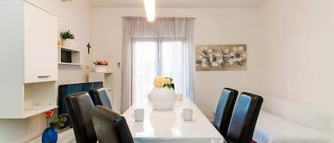 公寓 (A3) | 用餐區