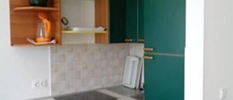 アパートメント (A3) | 専用キッチン | 冷蔵庫、コンロ、エスプレッソマシン、電気ポット