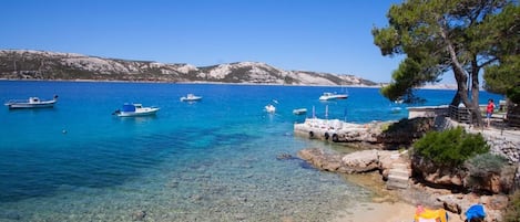 Una playa cerca