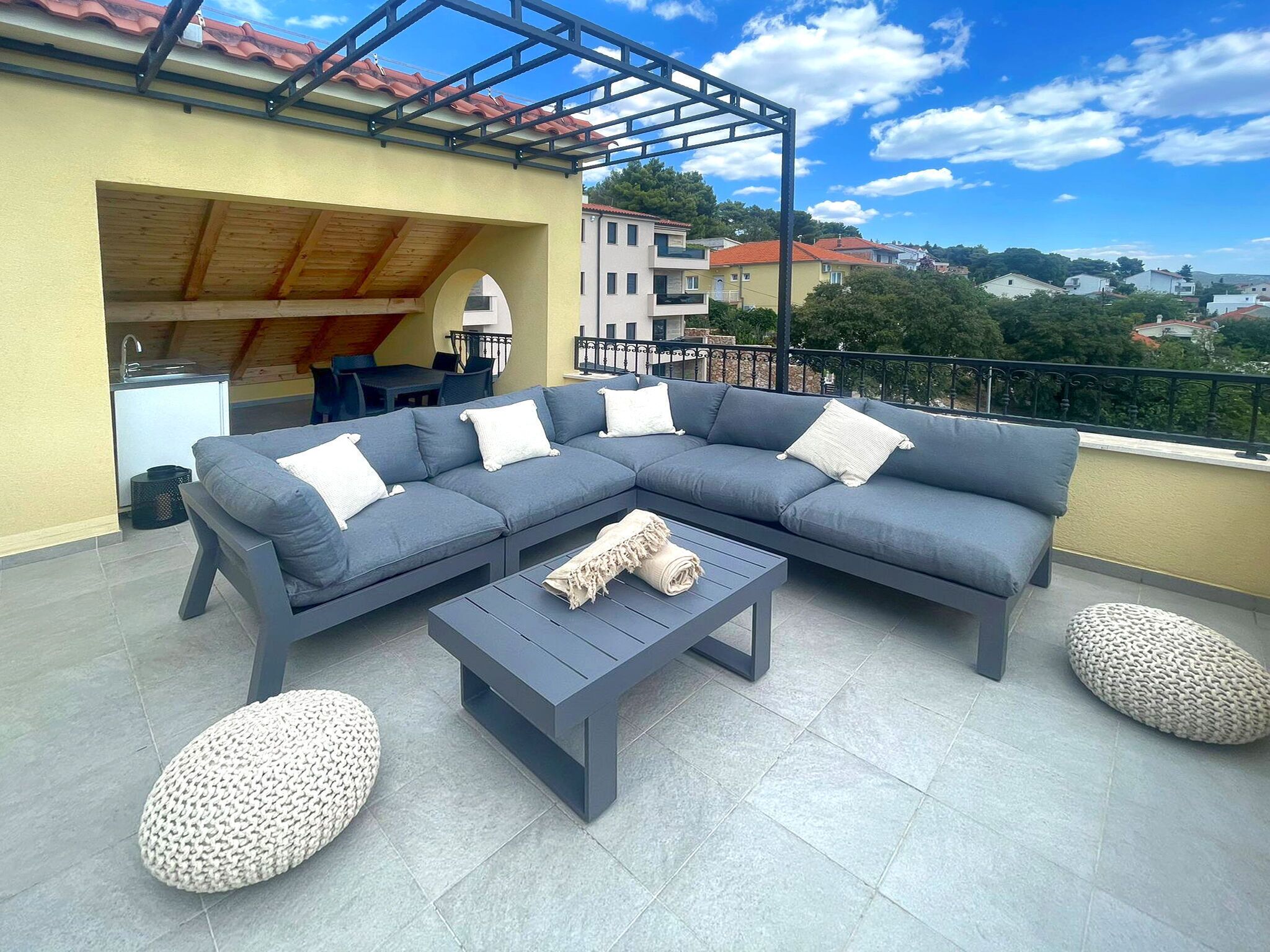 House | Terrace/patio