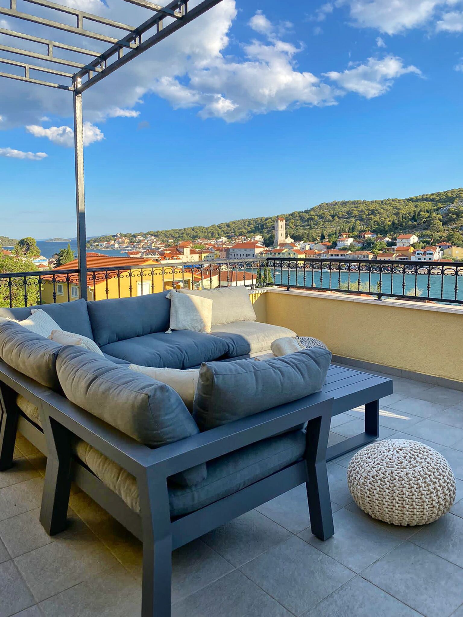 House | Terrace/patio