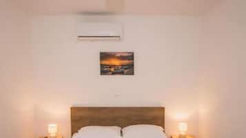 Room (S3) | Free WiFi