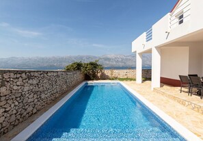 Outdoor pool - House Dali (Razanac)