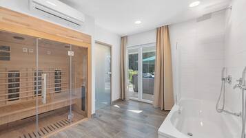House | Balcony