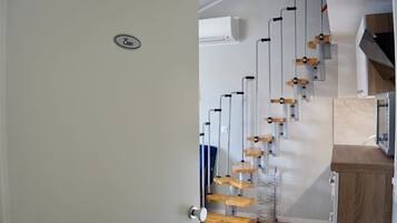 Apartment (A2) | Staircase