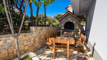 Grill-/Picknickplatz