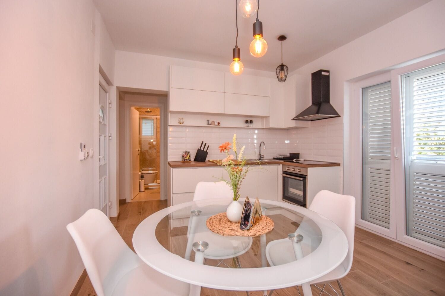 Appartement (A1) | Cuisine privée | Réfrigérateur, four, plaque de cuisson, lave-vaisselle