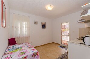 Apartment (A2) | Private kitchen - Apartments Marika (Hvar)