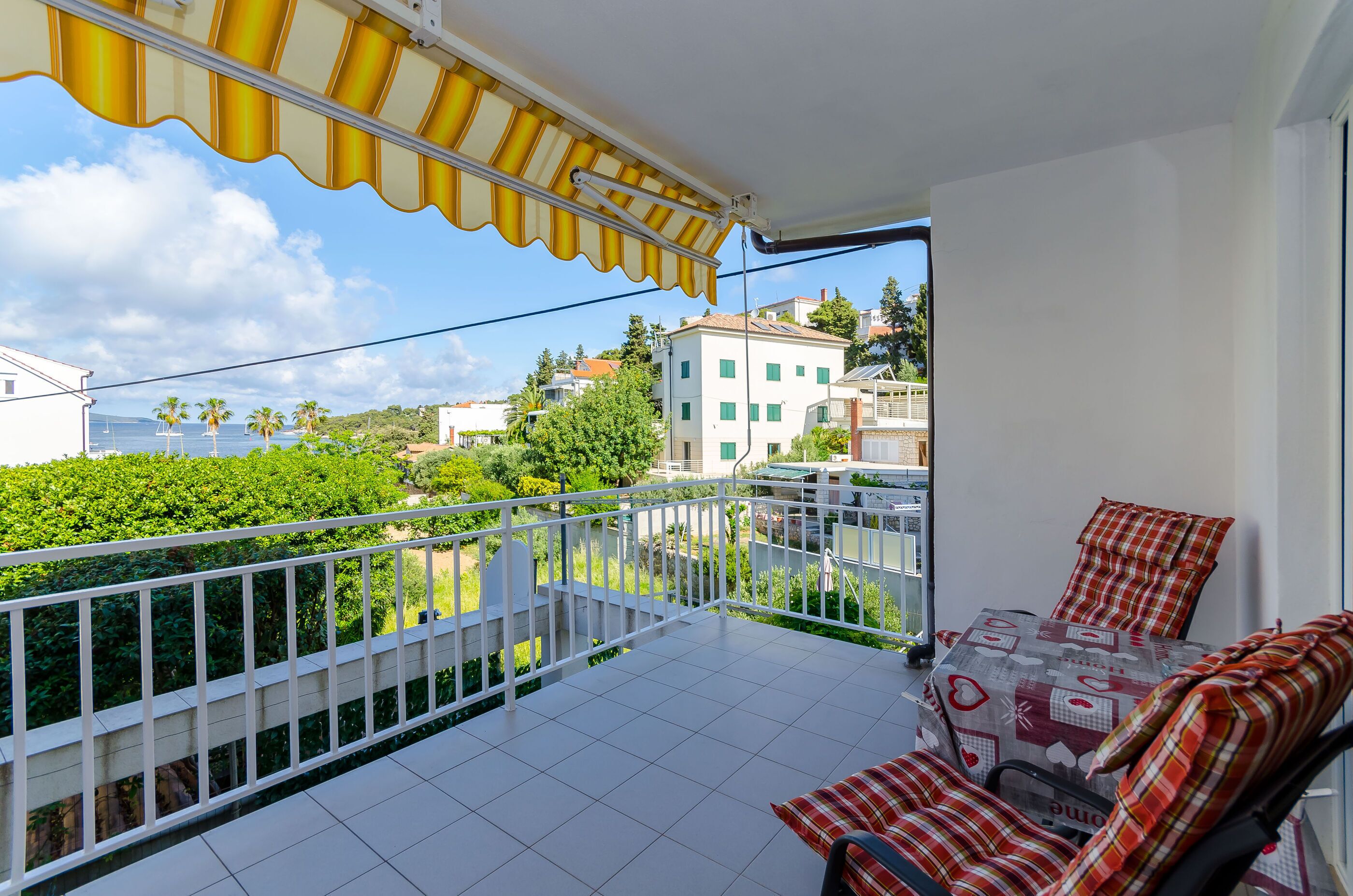 Apartemen (A2) | Pemandangan perairan