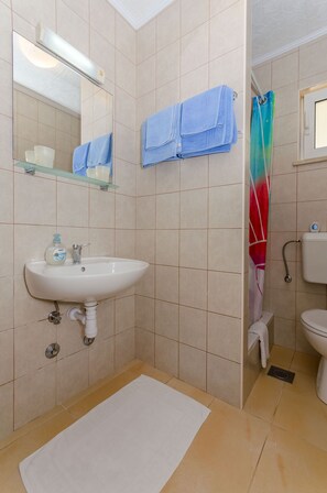 Apartment (A2) | Bathroom - Apartments Marika (Hvar)