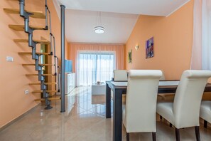 Apartment (A2) | Staircase - Apartments Kostrena (Kostrena)