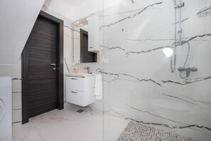 Apartment (A3) | Bathroom - Apartments Jakov (Postira)