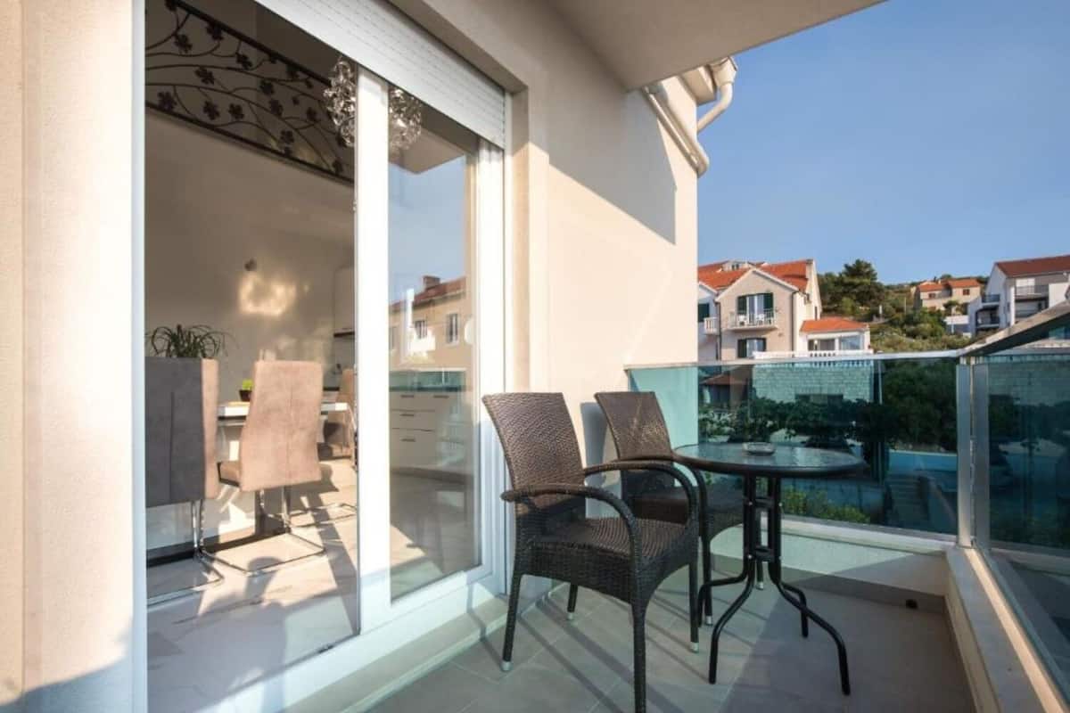 Apartemen (A3) | Teras/patio