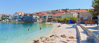 Apartments Jakov
