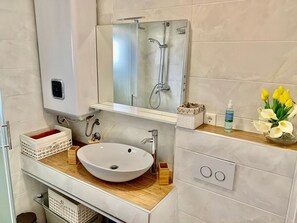 Apartment (A1) | Bathroom | Shower - Apartments Neve Beachfront (Sibenik)