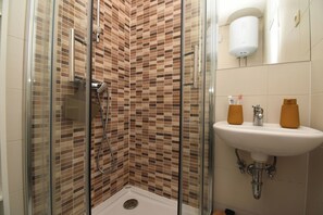 Studio (A1) | Bathroom - Apartment City (Rijeka)