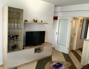 Apartment (A1) | Living room - Apartment Mirella (Umag)
