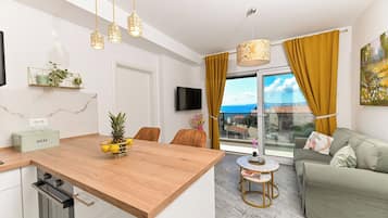 Leilighet (A3) | Oppholdsrom | Smart-TV, Netflix og strømmetjenester